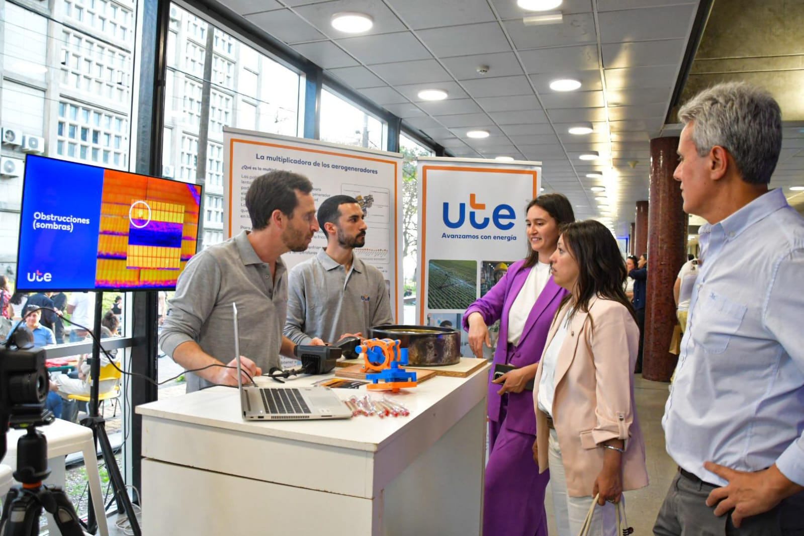 Acercando la realidad del sector energético a quienes están formándose en el mundo de la ingeniería: UTE en la feria Ingeniería deMuestra 2025