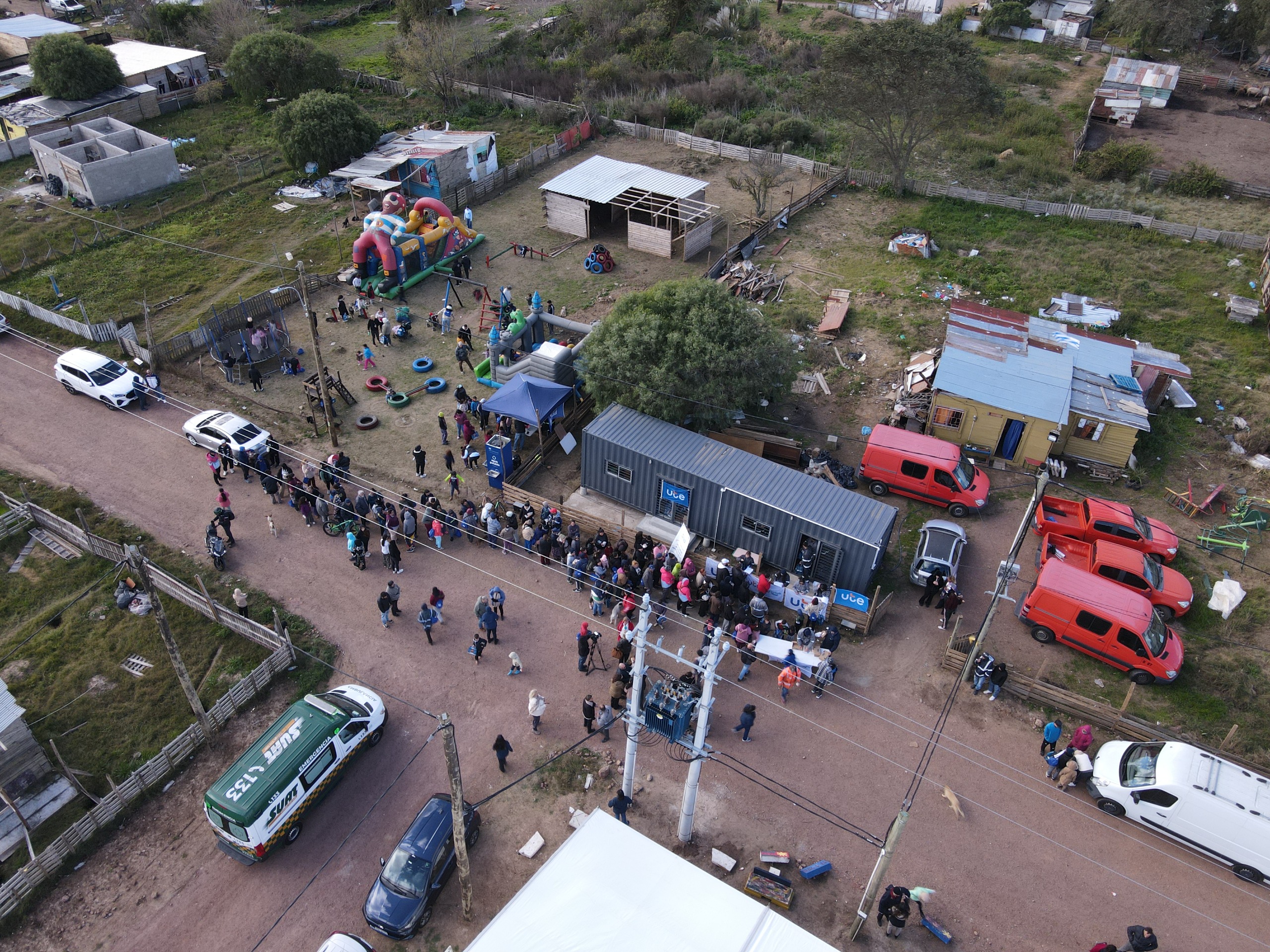 400 hogares del Barrio Nuevo Comienzo se incorporan al Plan de Inclusión Social de UTE