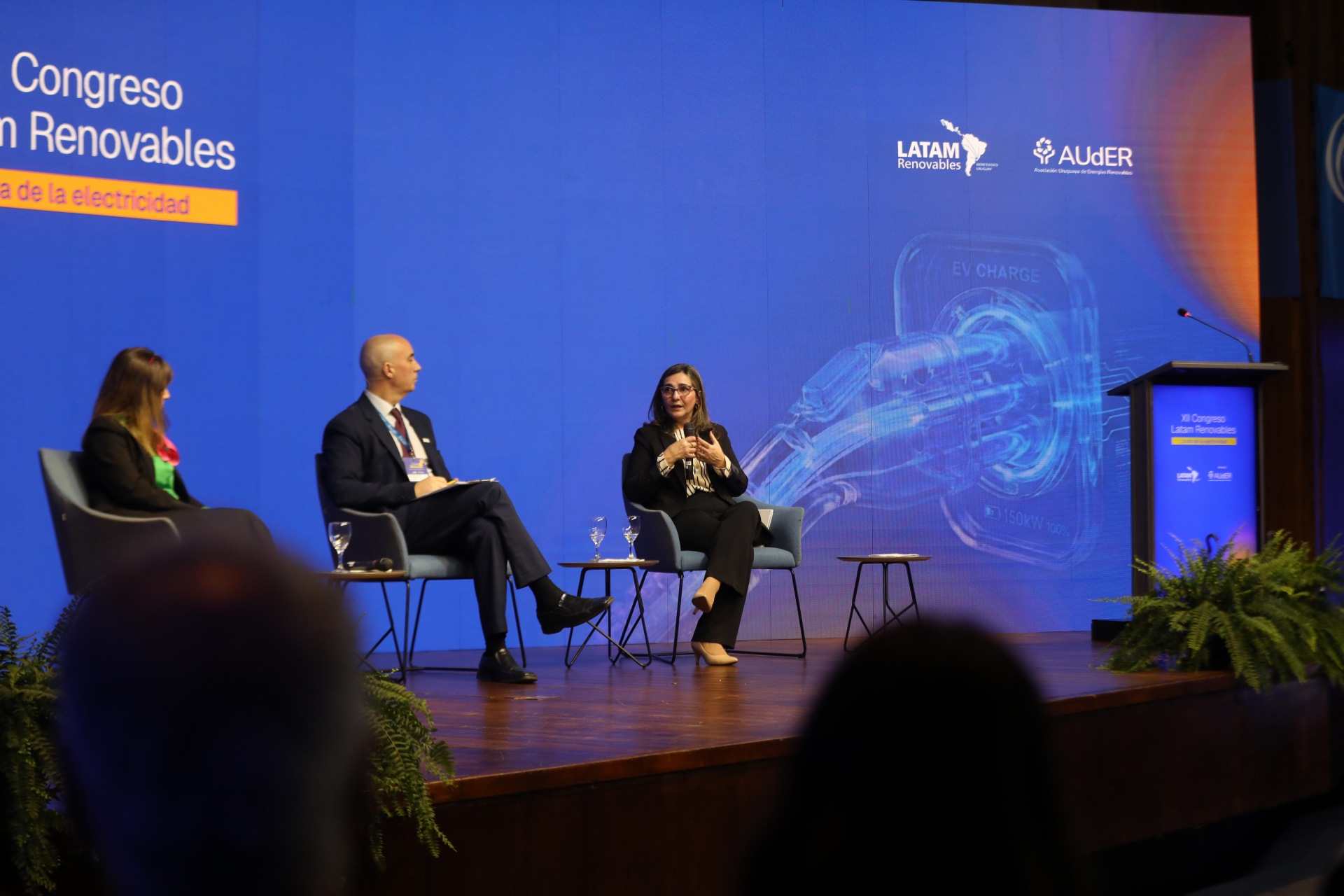 UTE en el XII Congreso de LATAM Renovables: “La era de la electricidad”