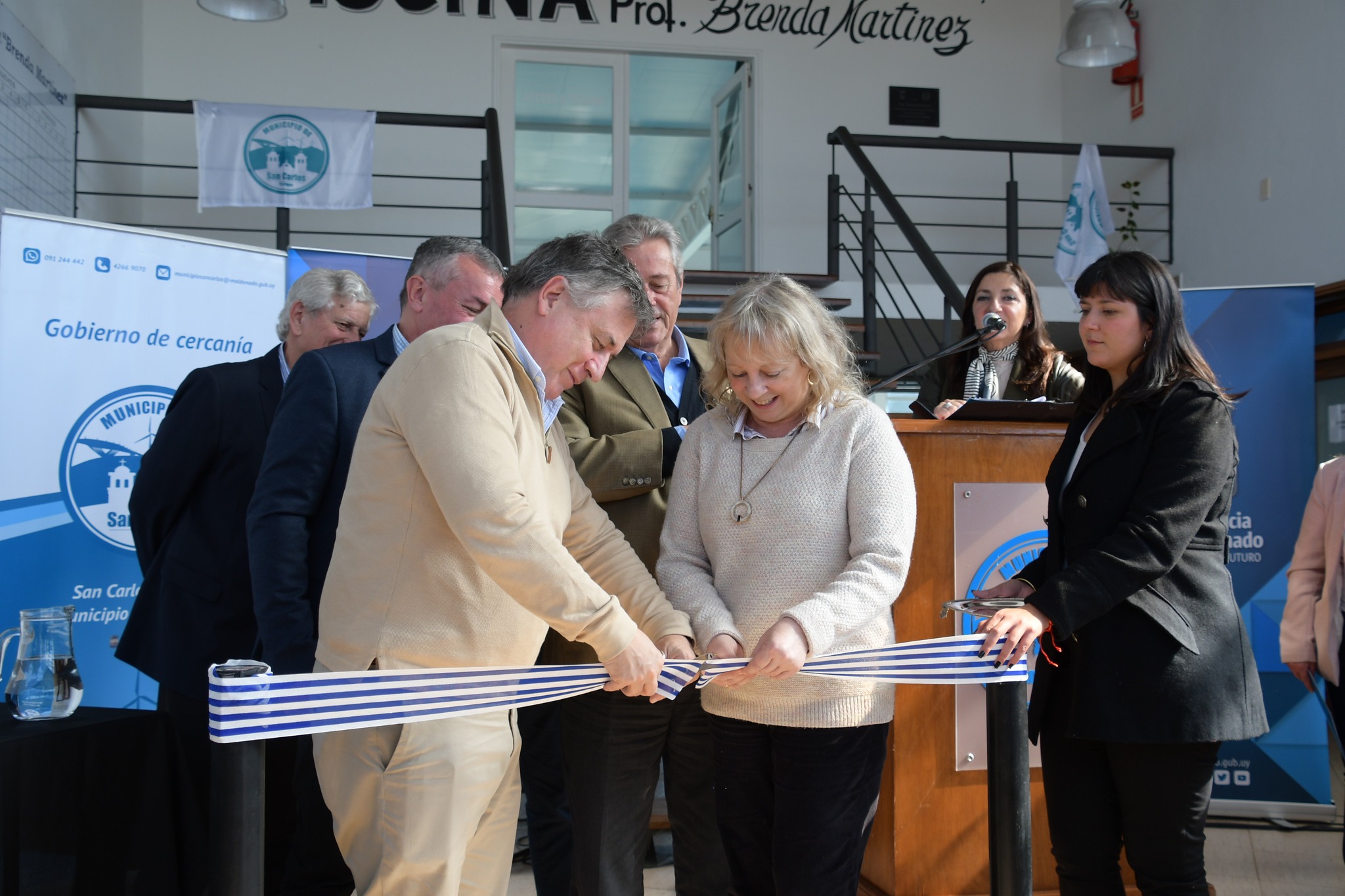 La intendencia de Maldonado inauguró la puesta en marcha de 10 Plantas Fotovoltaicas en el departamento y la instalación de tres Bombas de Calor en el Centro Deportivo Municipal Carolino (CEDEMCAR).