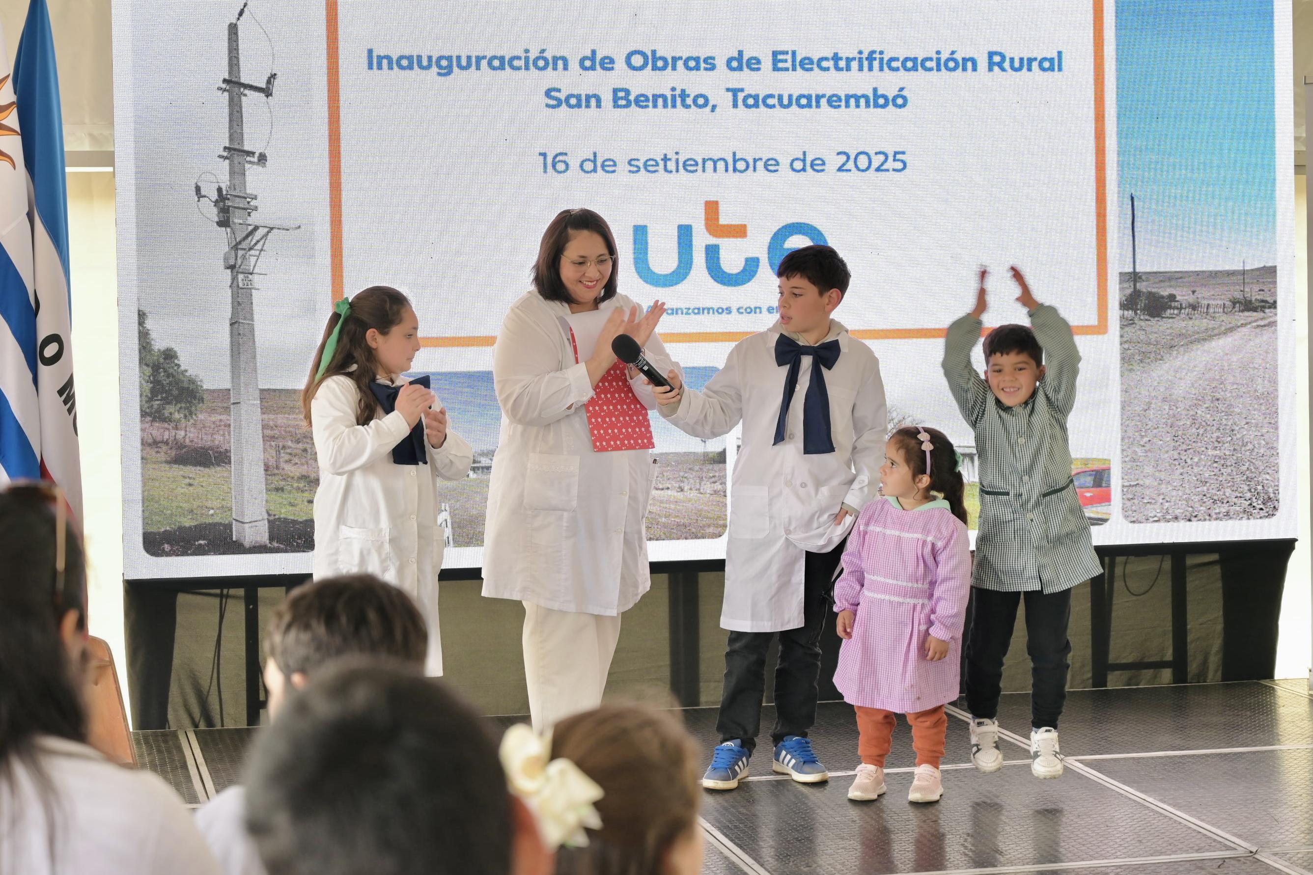 Equidad territorial, inclusión e igualdad de oportunidades: inauguración de obras de electrificación rural en San Benito, Tacuarembó