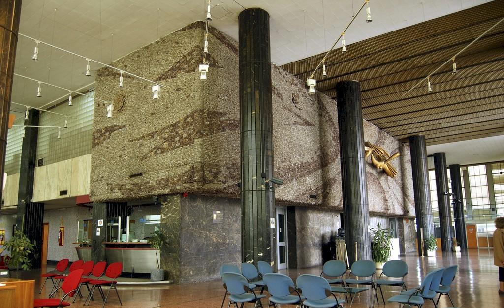 Palacio de la Luz: 75 años de un símbolo del desarrollo institucional y tecnológico del Uruguay