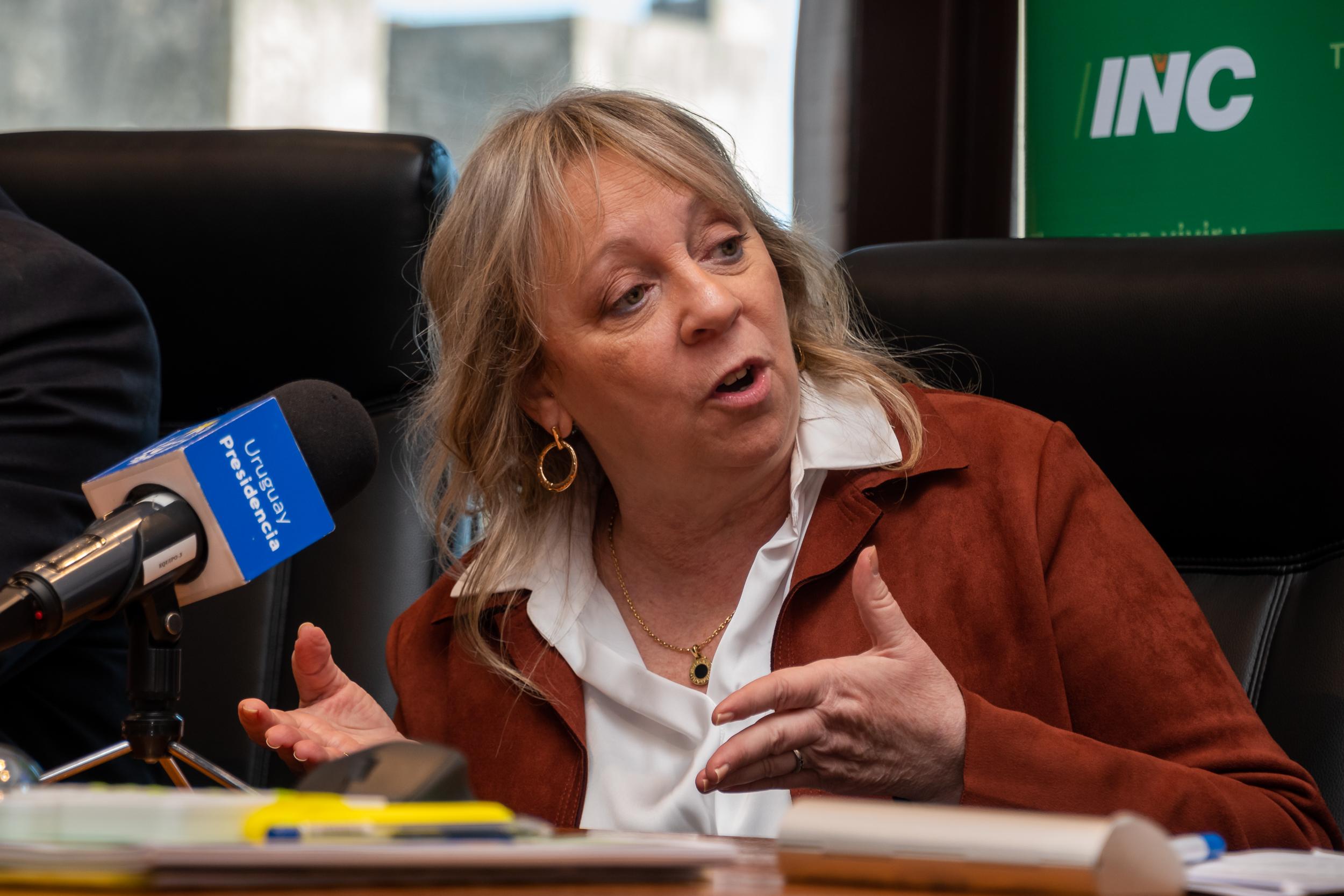 Firma de Convenio entre UTE e INC