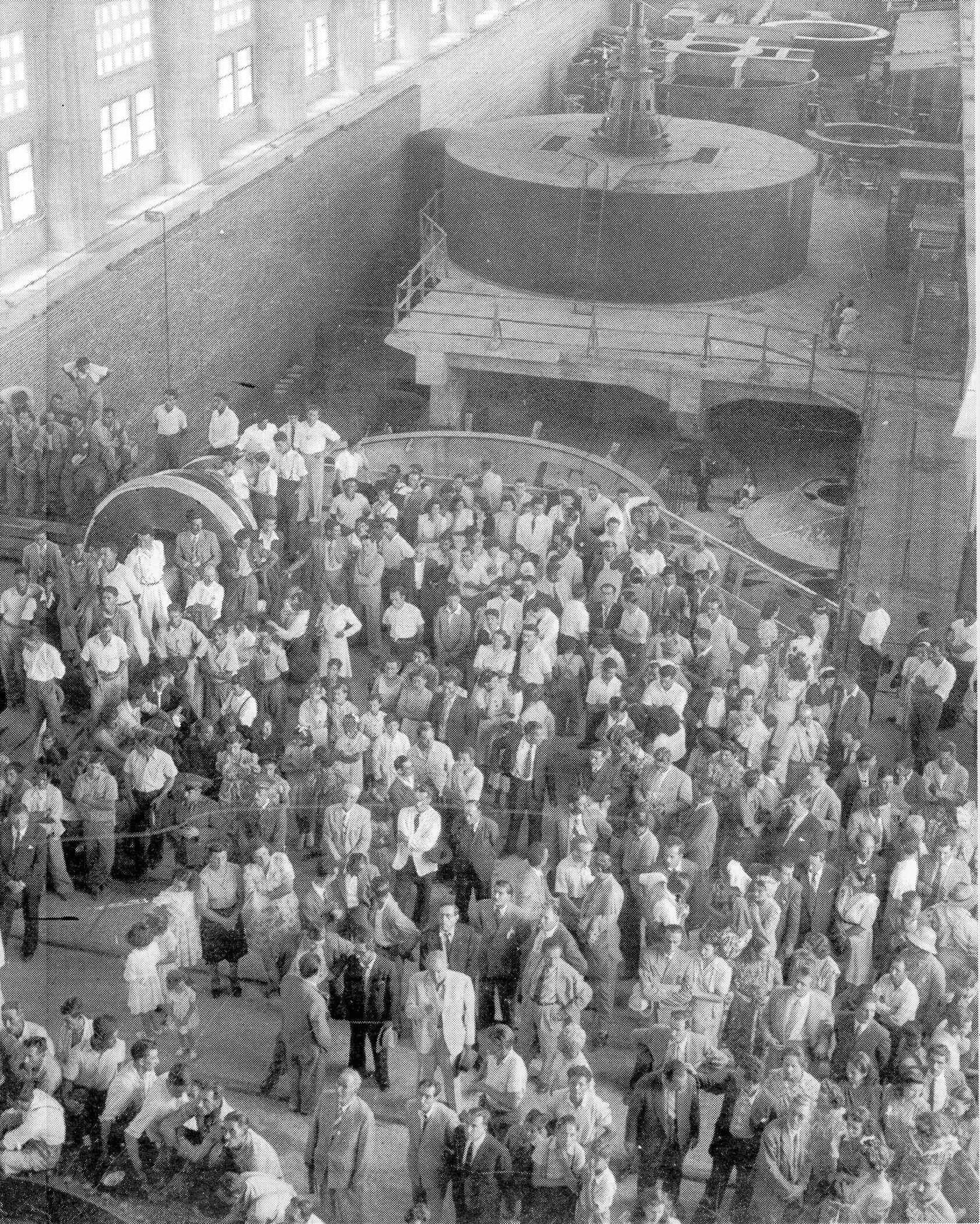Inauguración de la represa, el 26 de diciembre de 1945 
