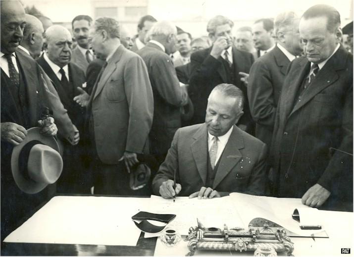 74 años del Palacio de la Luz, fiel testimonio de la historia de UTE