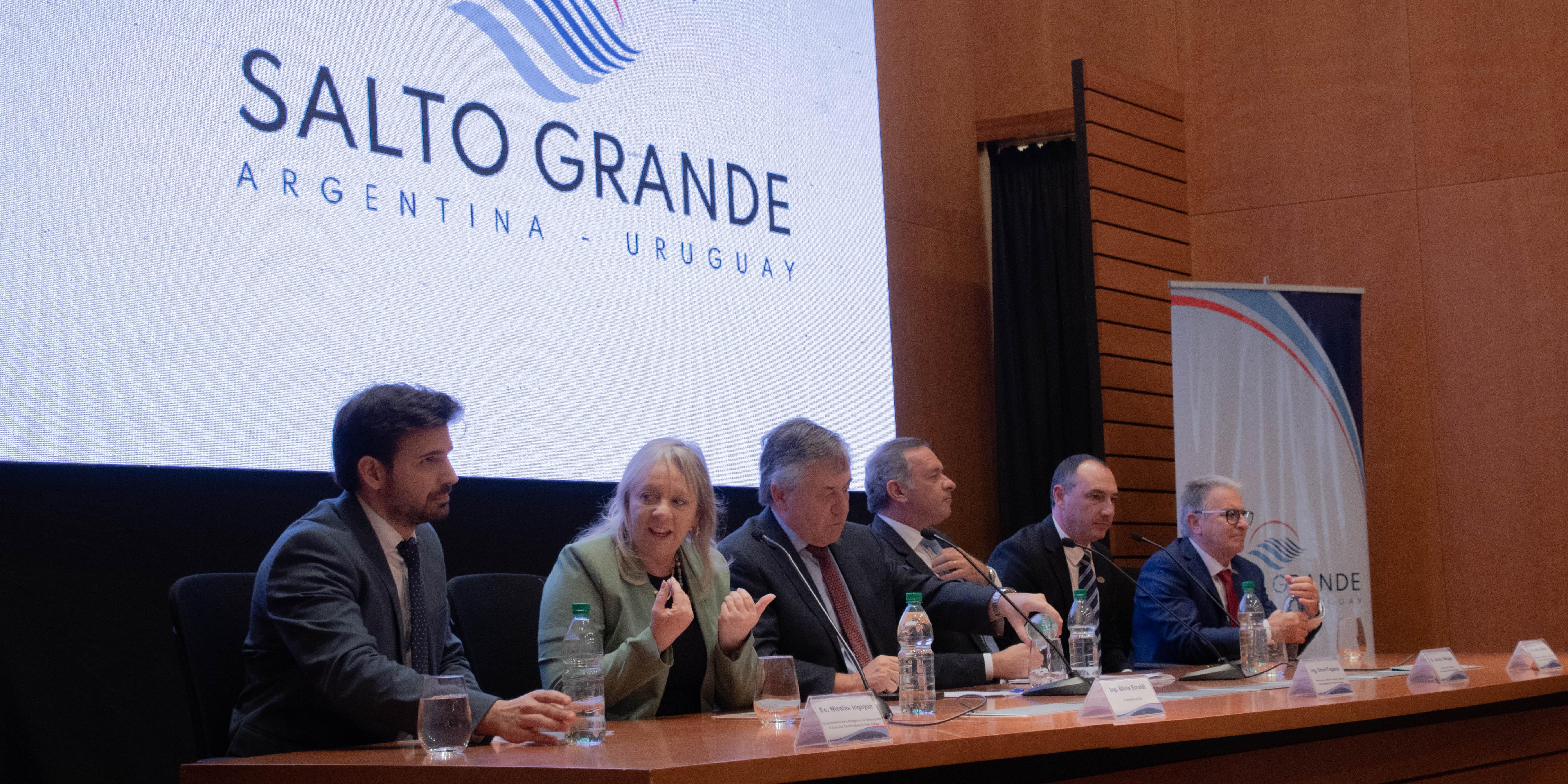 Salto Grande: más de 40 años, que se renovarán, generando energía y unión internacional