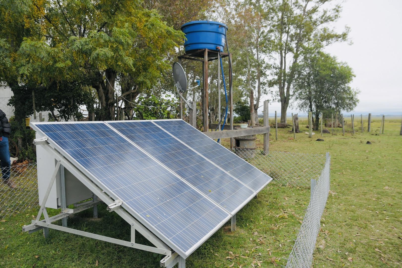 Kit fotovoltaico en una vivienda rural