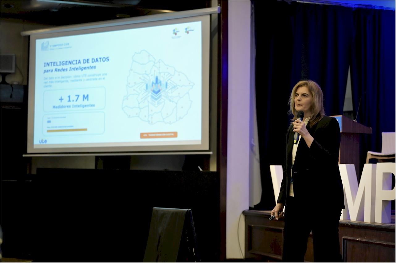 El V Simposio CIER cerró en Montevideo con una mirada hacia las redes y ciudades del futuro