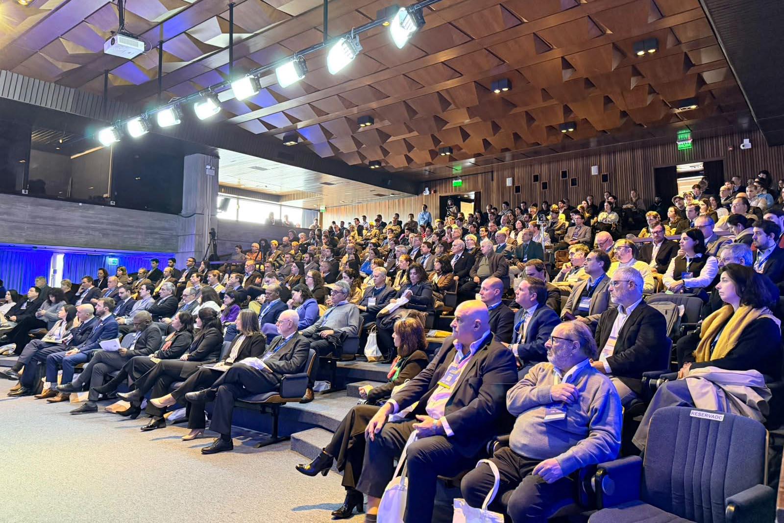 UTE en el XII Congreso de LATAM Renovables: “La era de la electricidad”