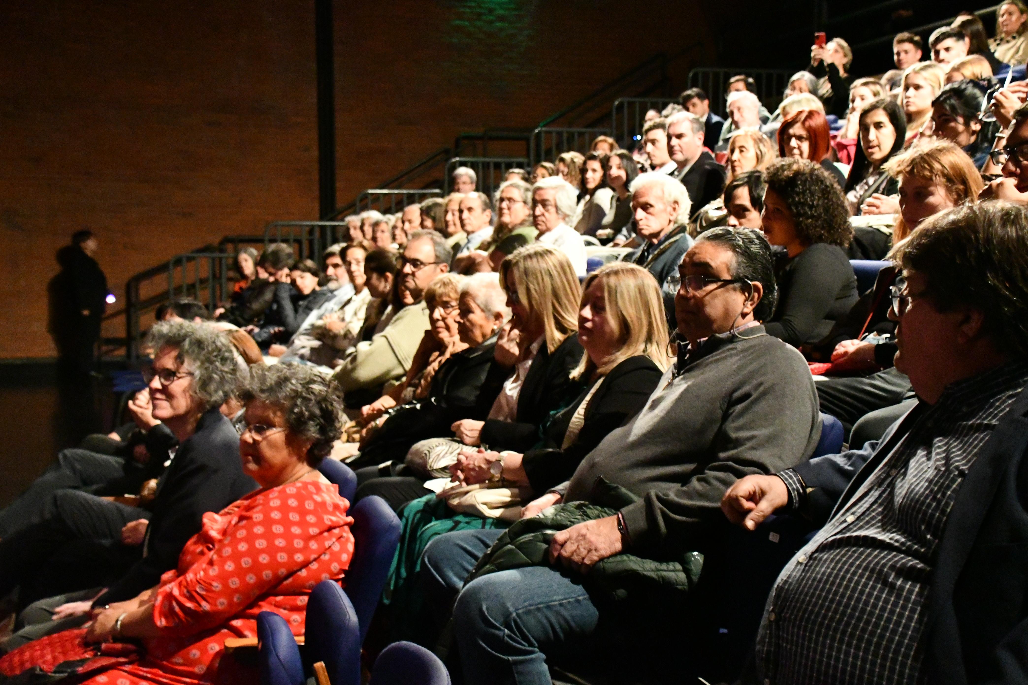 Público presente en el Auditorio Nacional del SODRE, Dra. Adela Reta