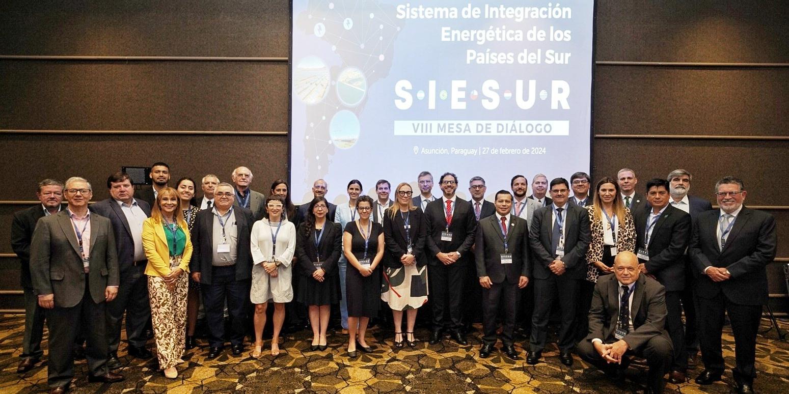UTE participó de la VIII Mesa de Diálogo del Sistema de Integración Energética del Sur (SIESUR) realizada en Paraguay.